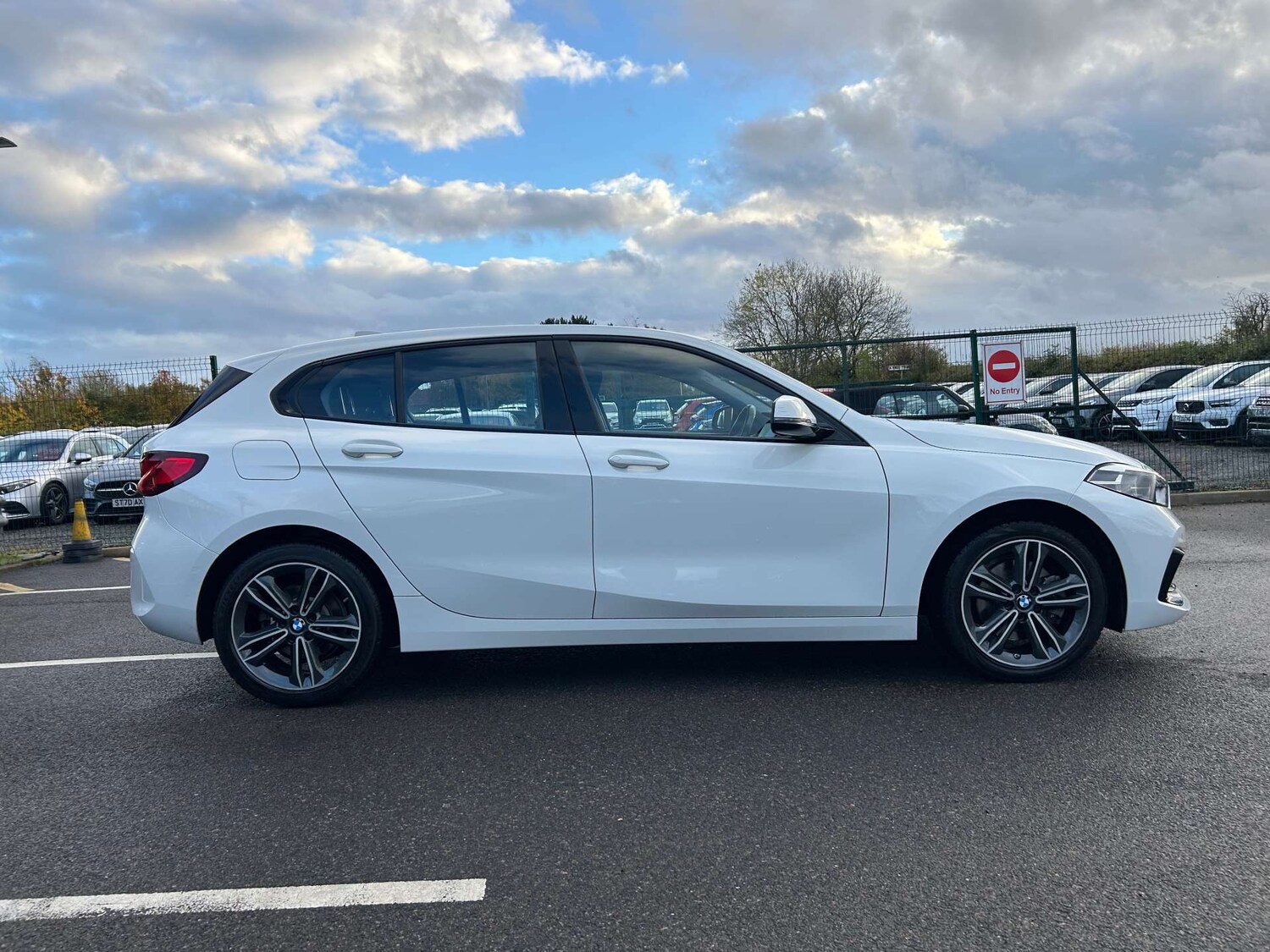 Used BMW 1 Series 2022 for sale - 76330111: Photo 9