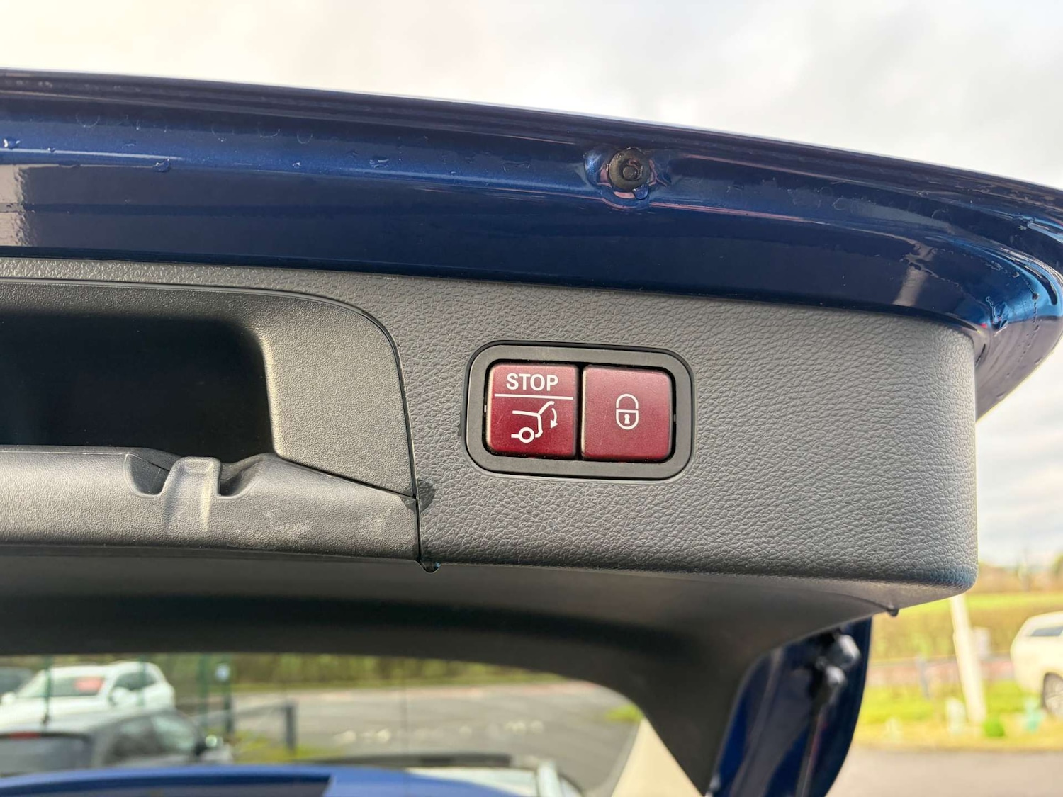 Used Mercedes-Benz GLC 2018 for sale - 77262826: Photo 27