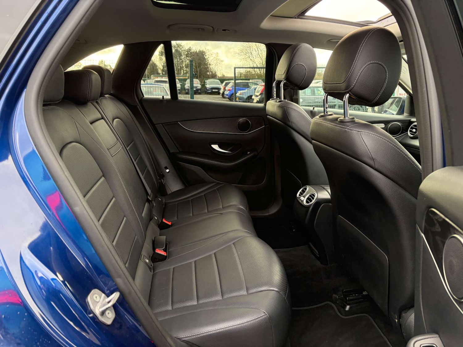 Used Mercedes-Benz GLC 2018 for sale - 77262826: Photo 30