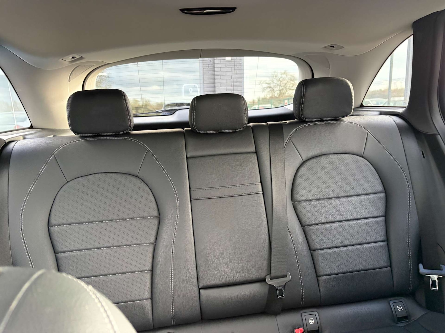 Used Mercedes-Benz GLC 2018 for sale - 77262826: Photo 35