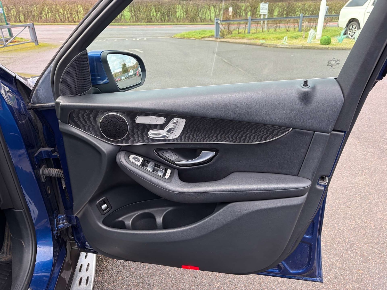 Used Mercedes-Benz GLC 2018 for sale - 77262826: Photo 38