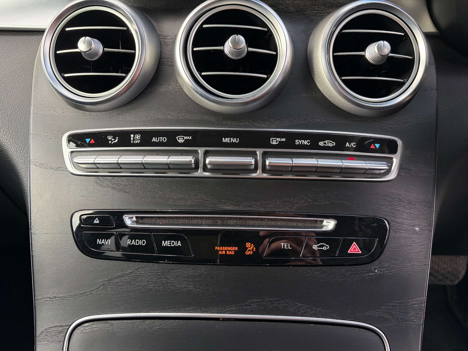 Used Mercedes-Benz GLC 2018 for sale - 77262826: Photo 54