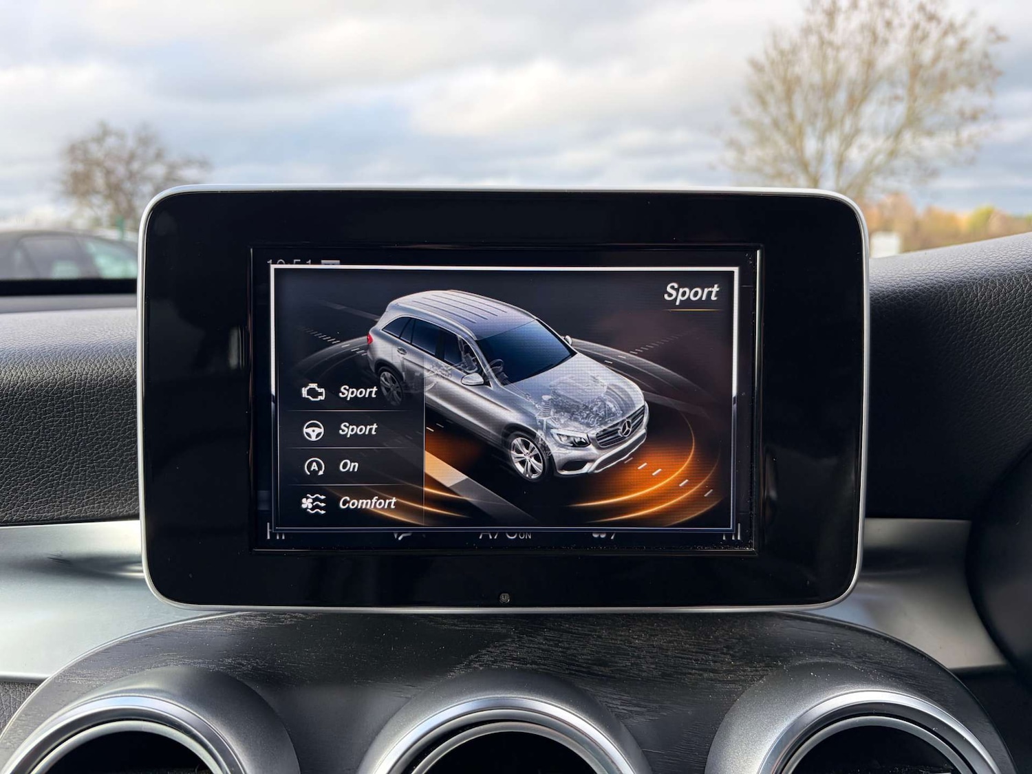 Used Mercedes-Benz GLC 2018 for sale - 77262826: Photo 59