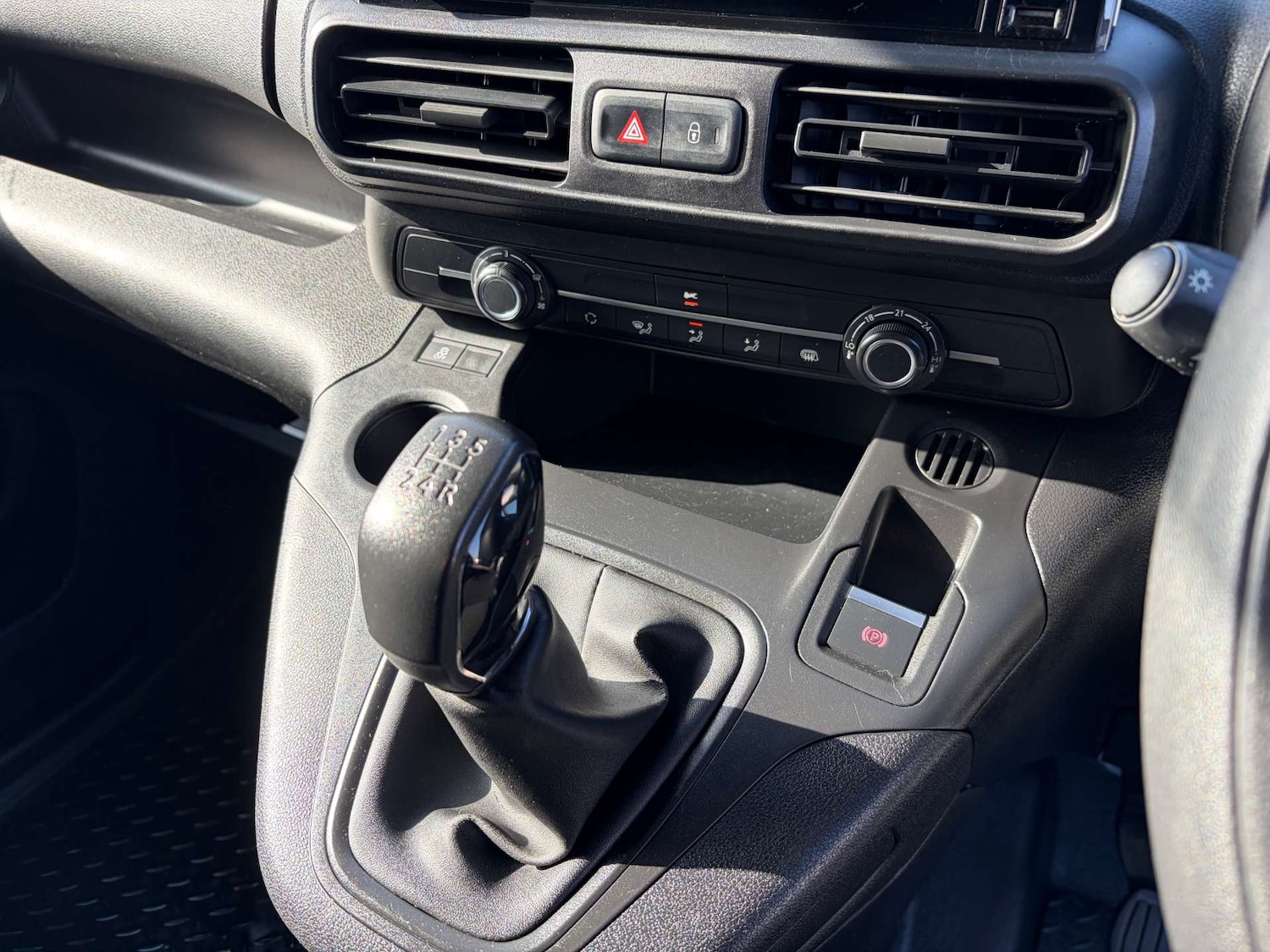 Used Citroen Berlingo 2019 for sale - 77523405: Photo 30