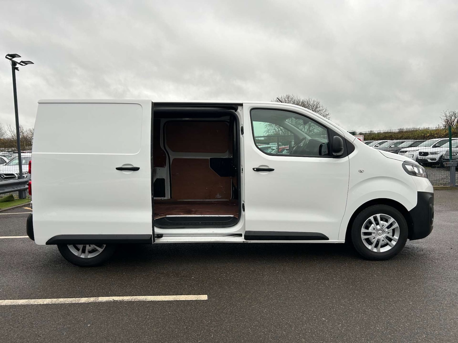 Used Vauxhall Vivaro 2019 for sale - 76322880: Photo 15