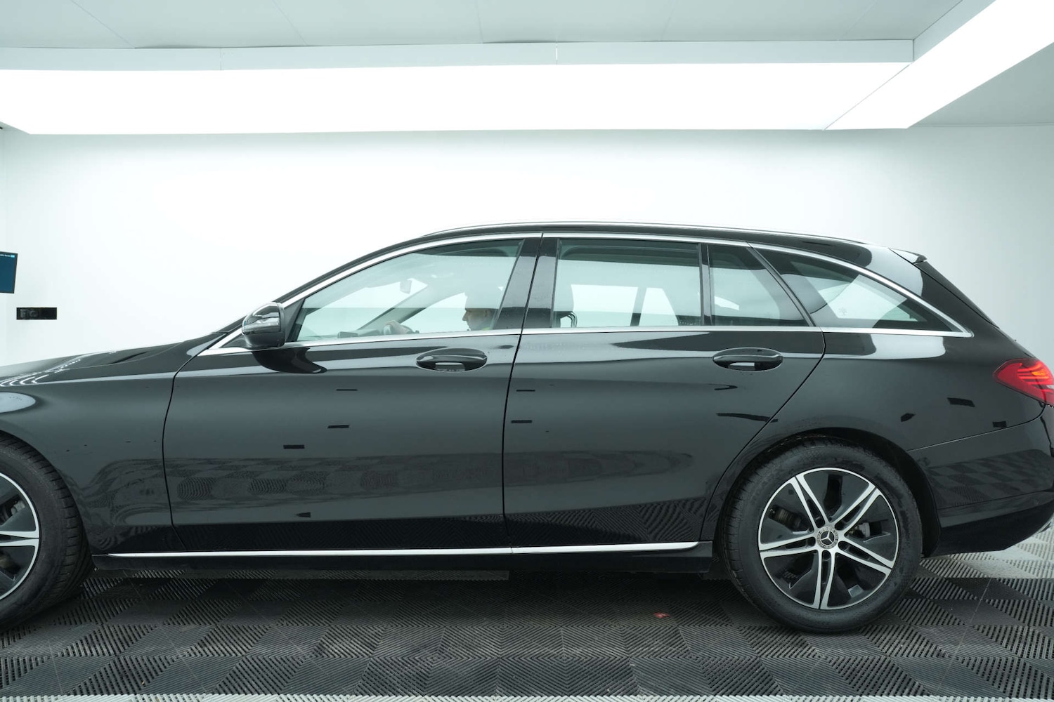 Used Mercedes-Benz C Class 2019 for sale - 77319721: Photo 8