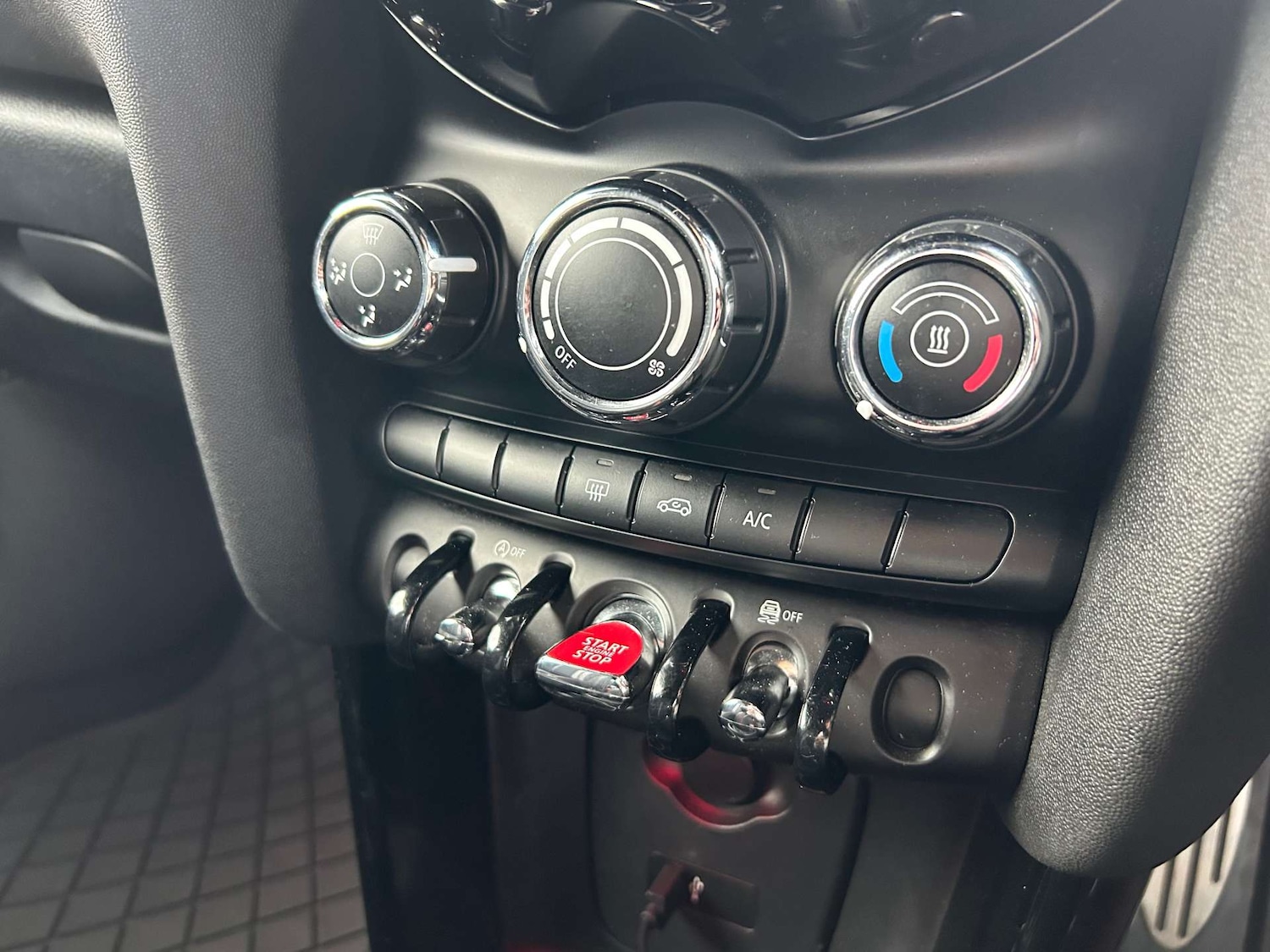 Used MINI Hatch 2019 for sale - 76223013: Photo 51