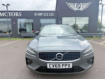 Used Volvo V60 2019 for sale - 75725871: Photo
