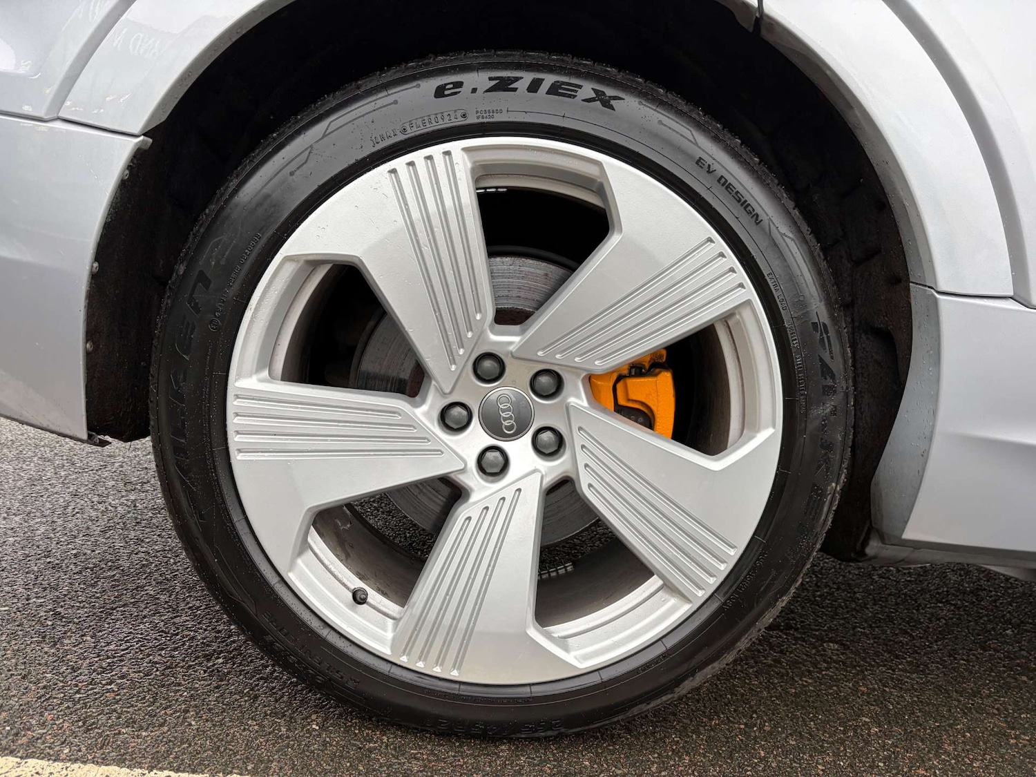 Used Audi e-tron 2019 for sale - 76973933: Photo 12