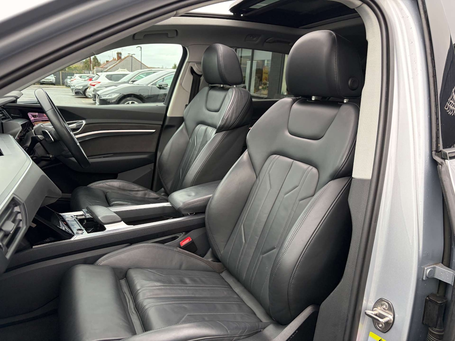 Used Audi e-tron 2019 for sale - 76973933: Photo 18