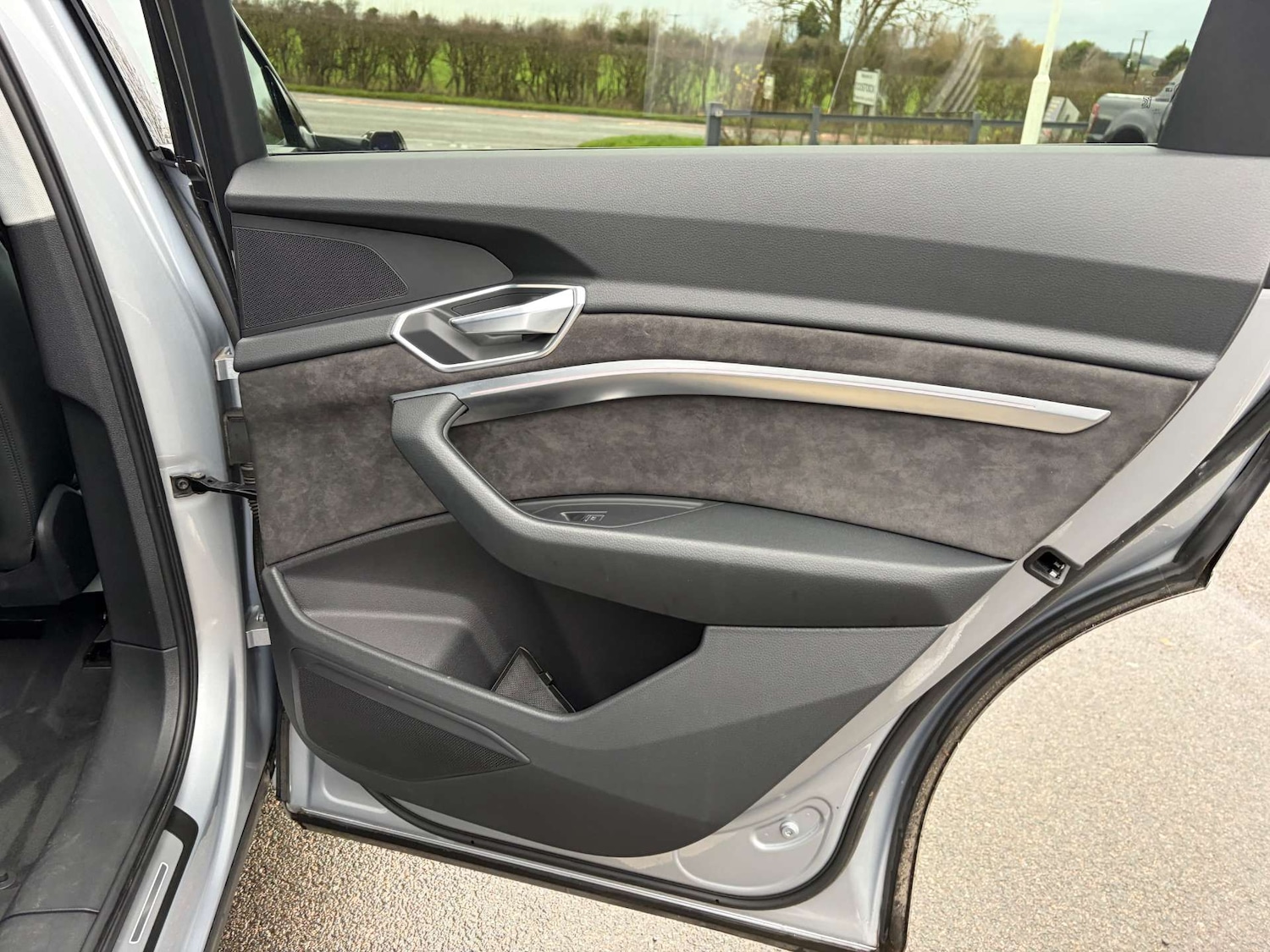 Used Audi e-tron 2019 for sale - 76973933: Photo 30