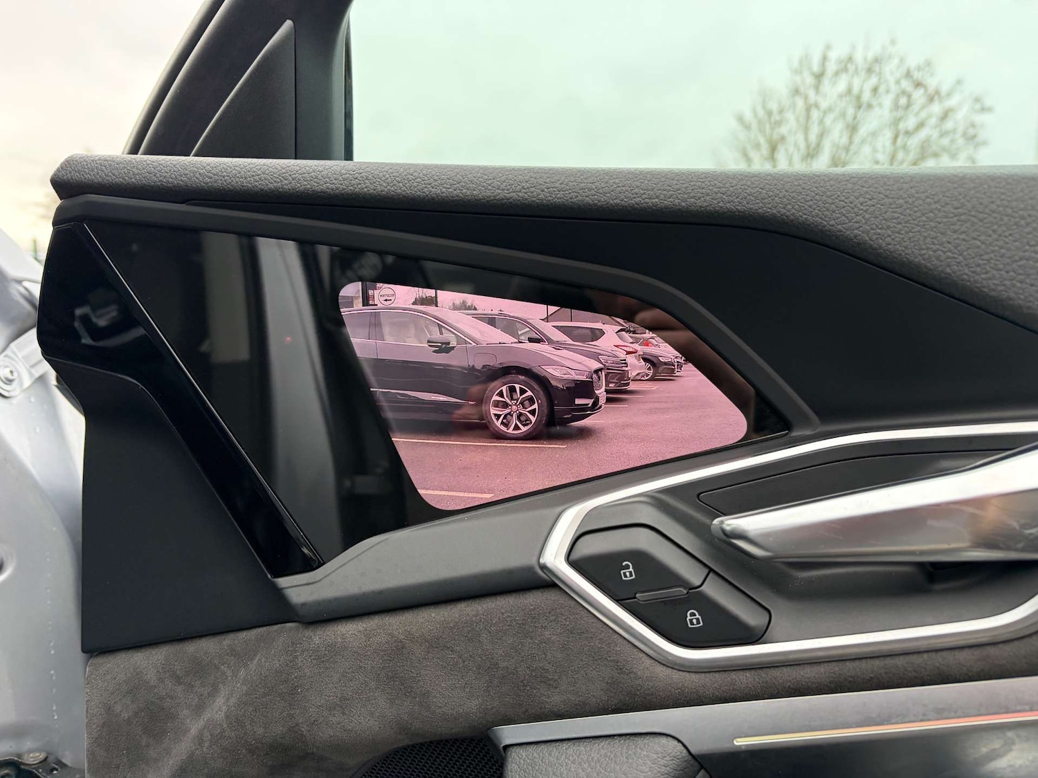 Used Audi e-tron 2019 for sale - 76973933: Photo 42