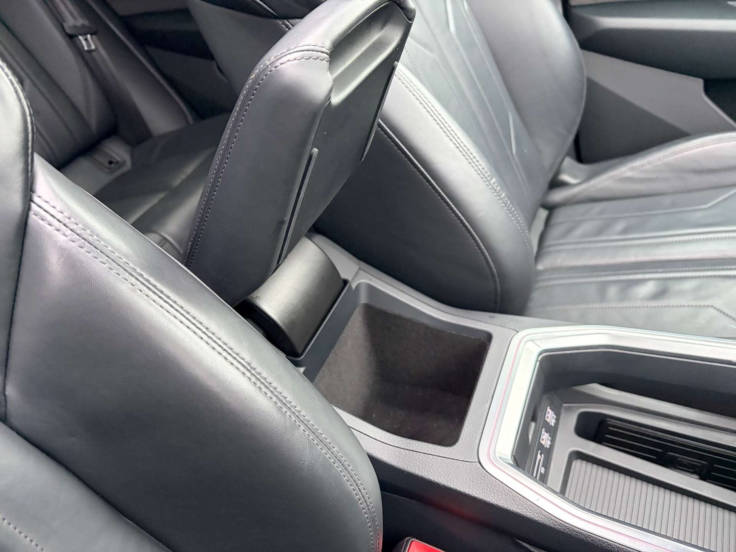 Used Audi e-tron 2019 for sale - 76973933: Photo 55