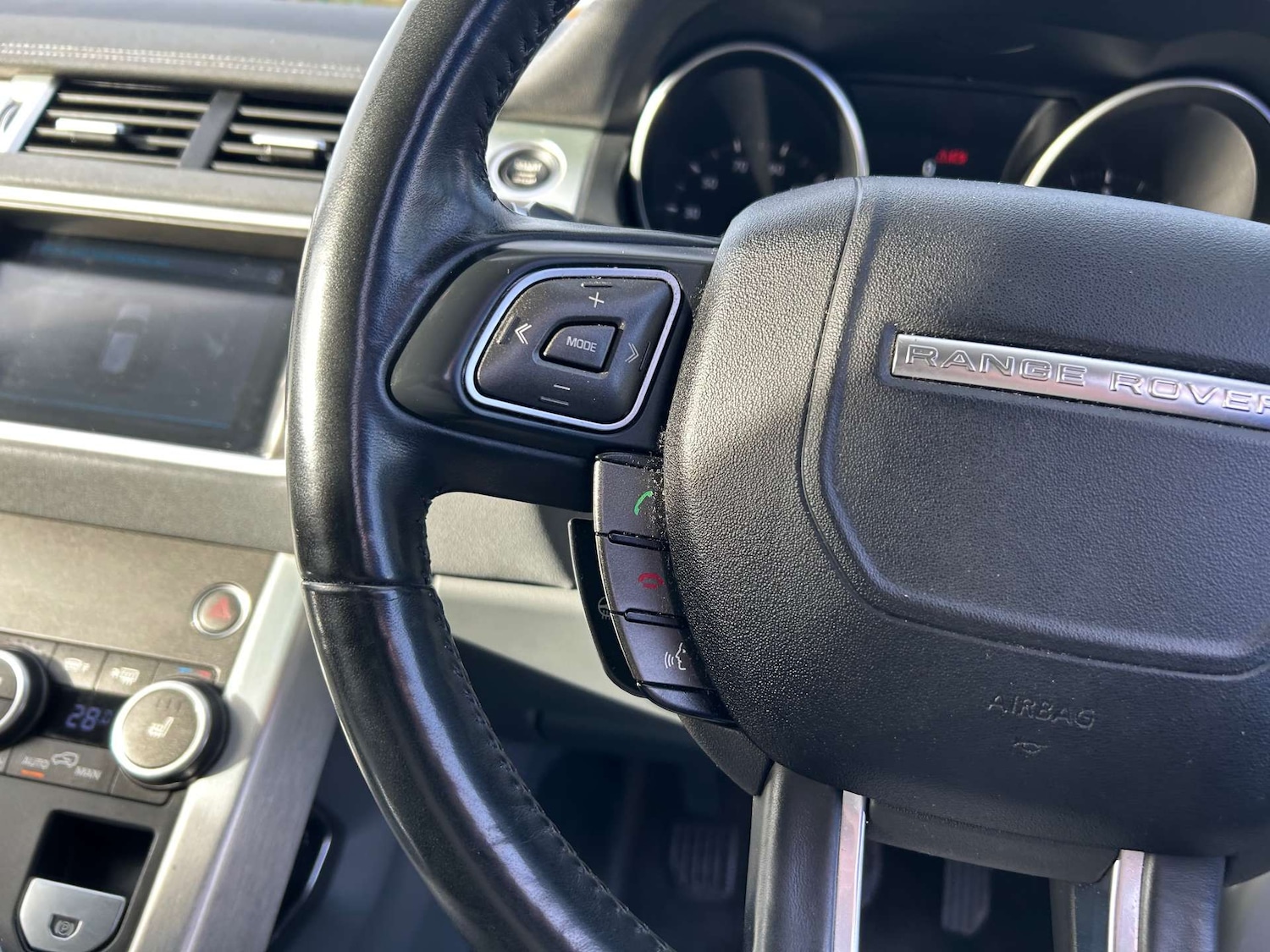 Used Land Rover Range Rover Evoque 2017 for sale - 76602097: Photo 42