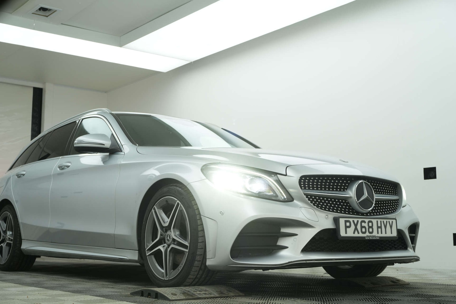 Used Mercedes-Benz C Class 2019 for sale - 78063286: Photo 9