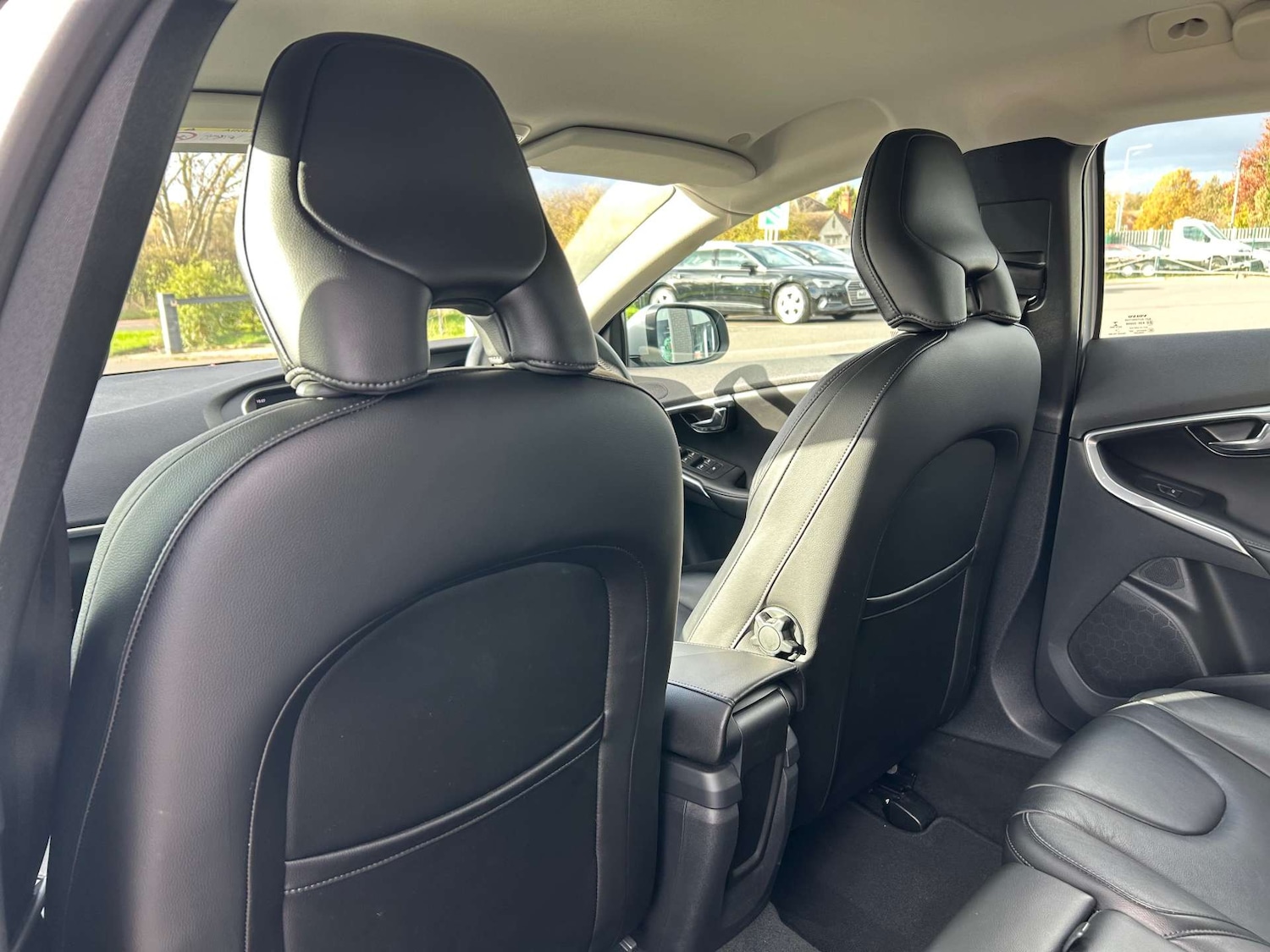 Used Volvo V40 2018 for sale - 77573067: Photo 15