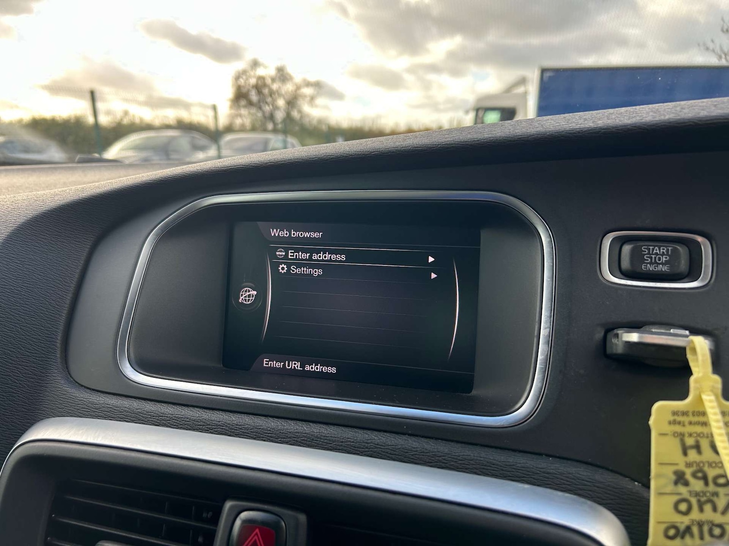 Used Volvo V40 2018 for sale - 77573067: Photo 38