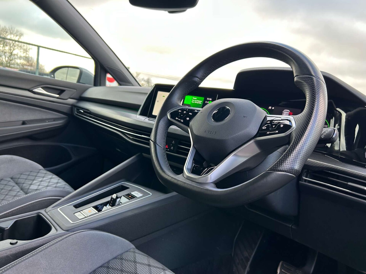 Used Volkswagen Golf 2021 for sale - 77368271: Photo 17