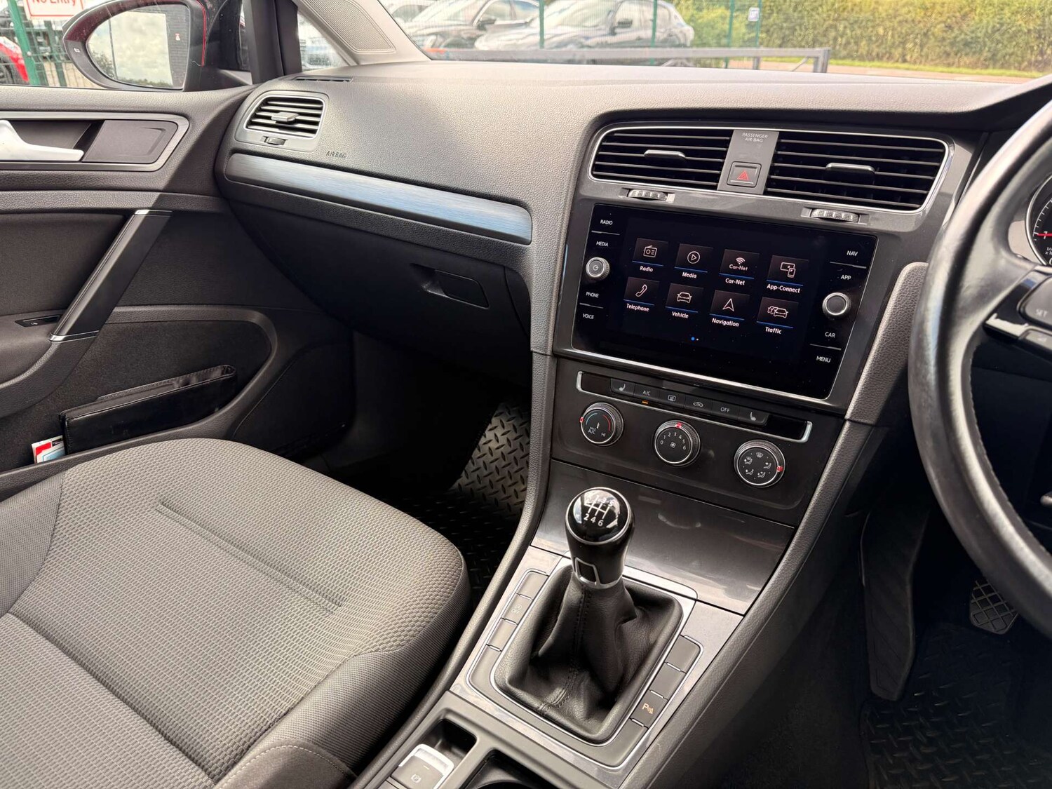 Used Volkswagen Golf 2018 for sale - 75725852: Photo 44