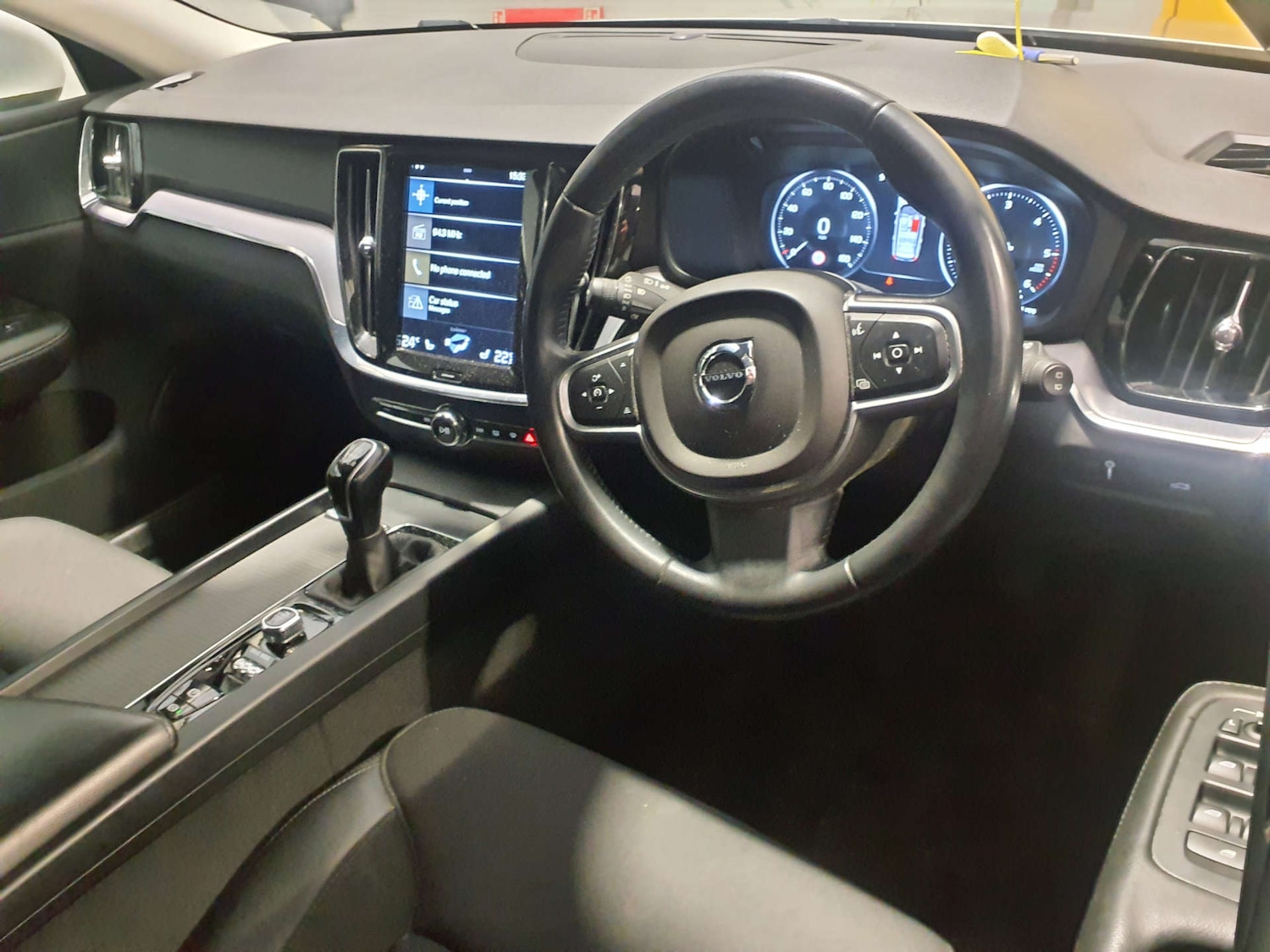 Used Volvo V60 2018 for sale - 78063305: Photo 16