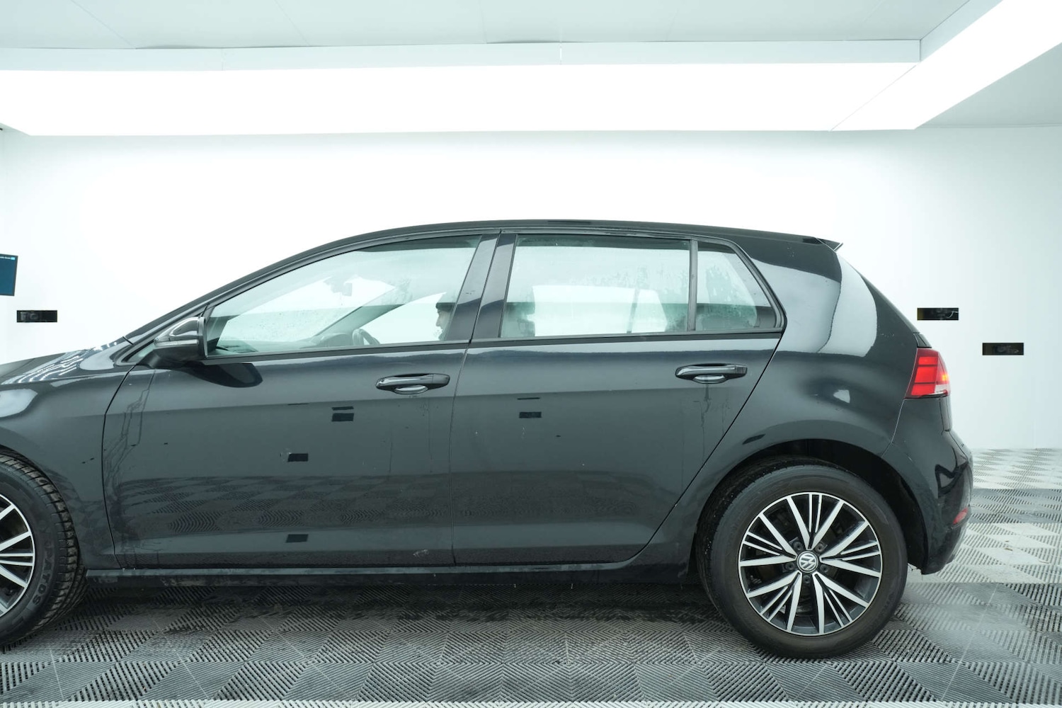 Used Volkswagen Golf 2018 for sale - 77163696: Photo 11