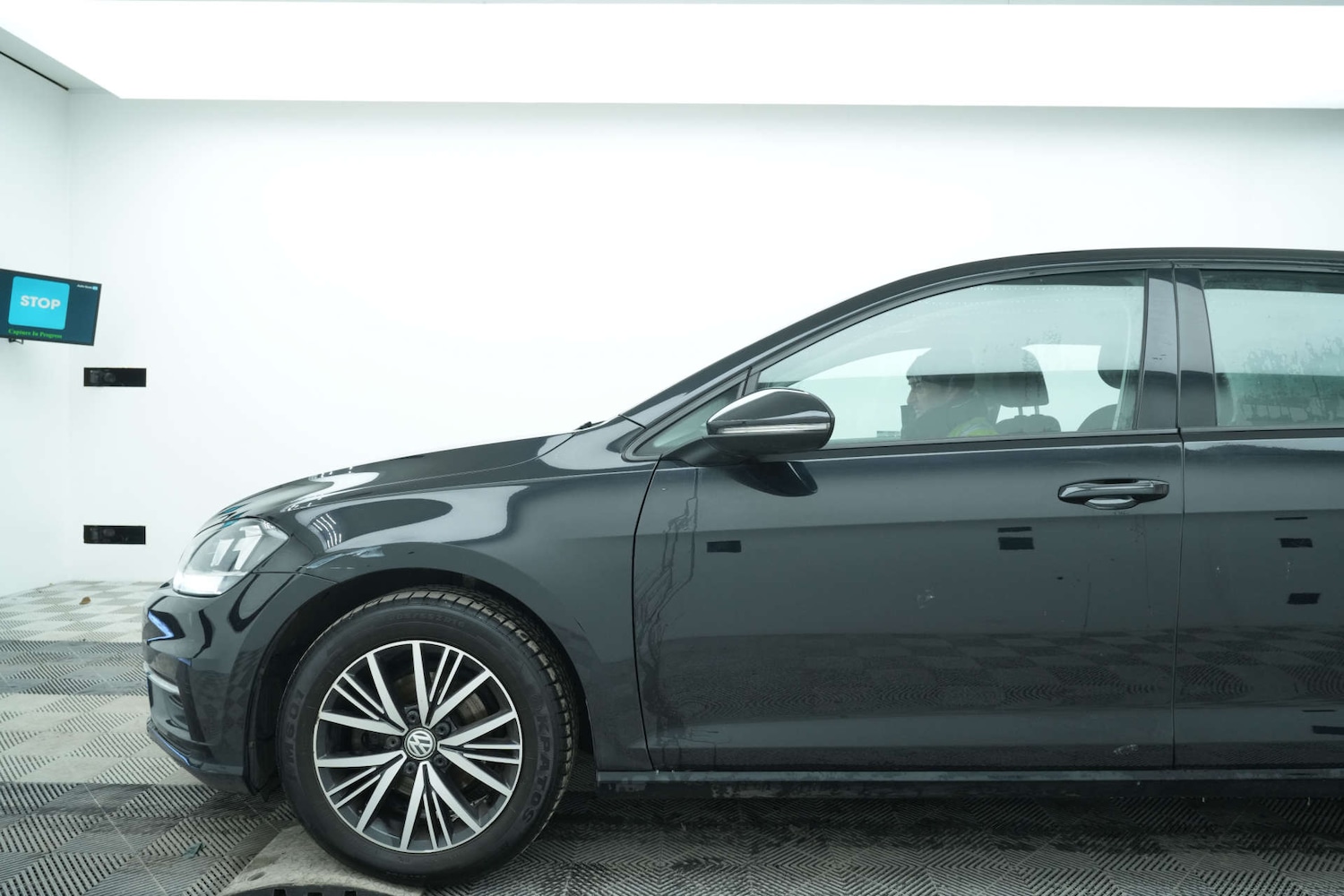 Used Volkswagen Golf 2018 for sale - 77163696: Photo 5