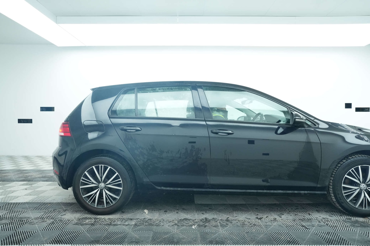Used Volkswagen Golf 2018 for sale - 77163696: Photo 9