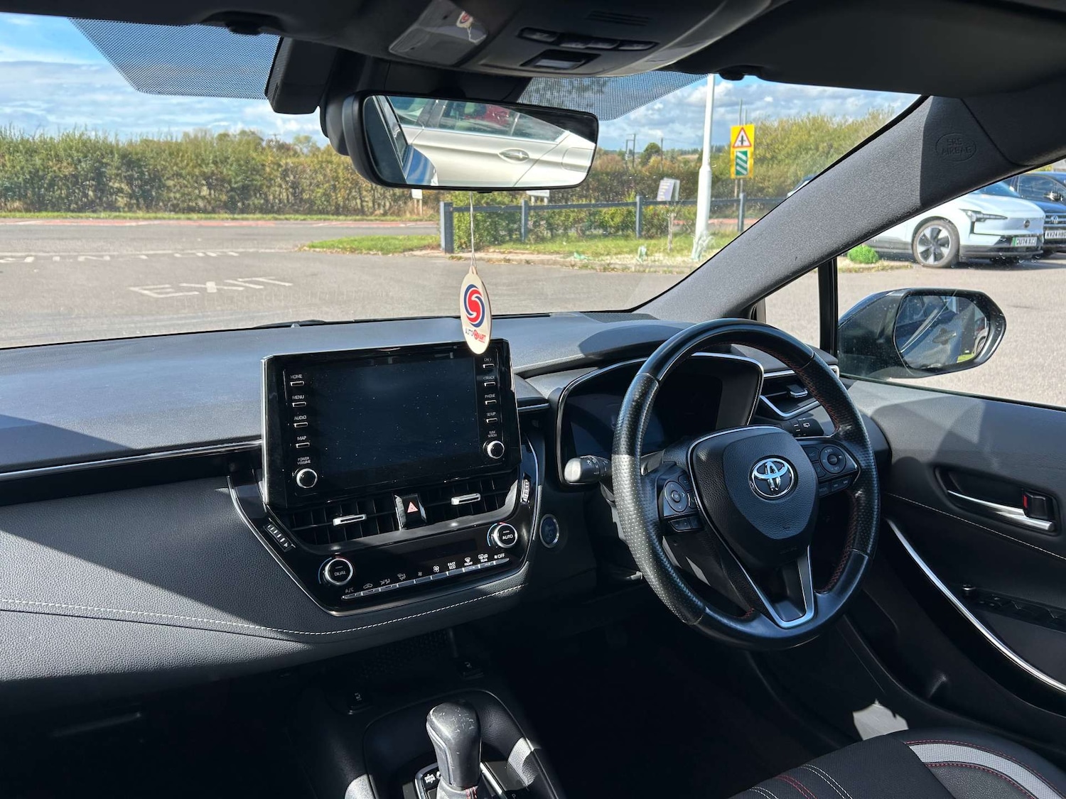 Used Toyota Corolla 2020 for sale - 75936109: Photo 2