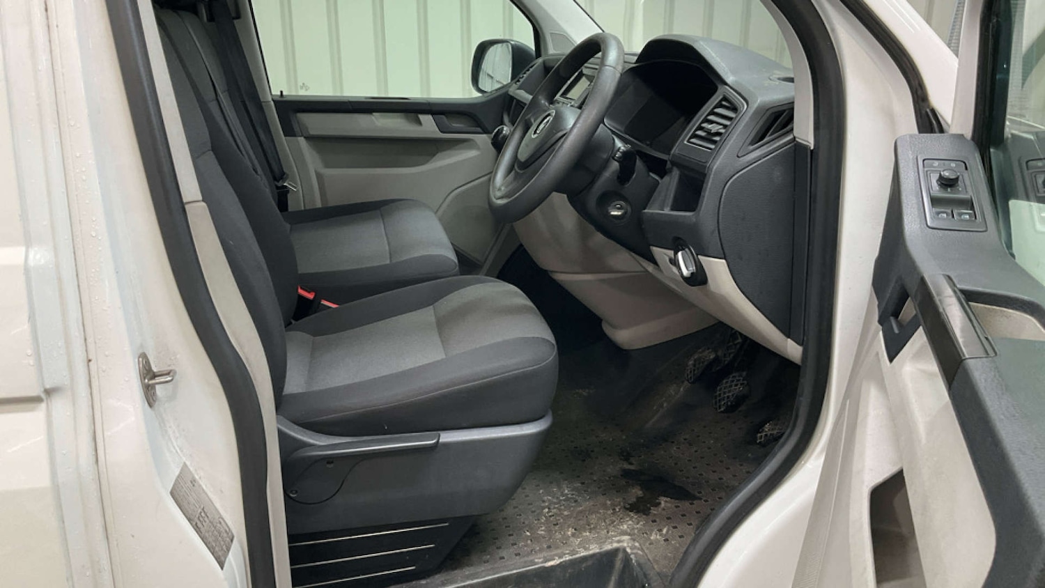 Used Volkswagen Transporter 2019 for sale - 78020624: Photo 10