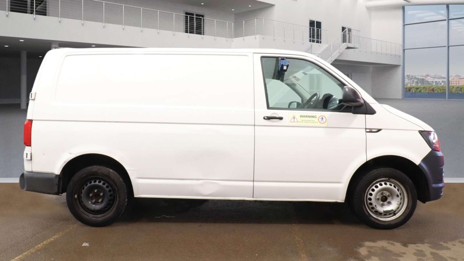 Used Volkswagen Transporter 2019 for sale - 78020624: Photo 6