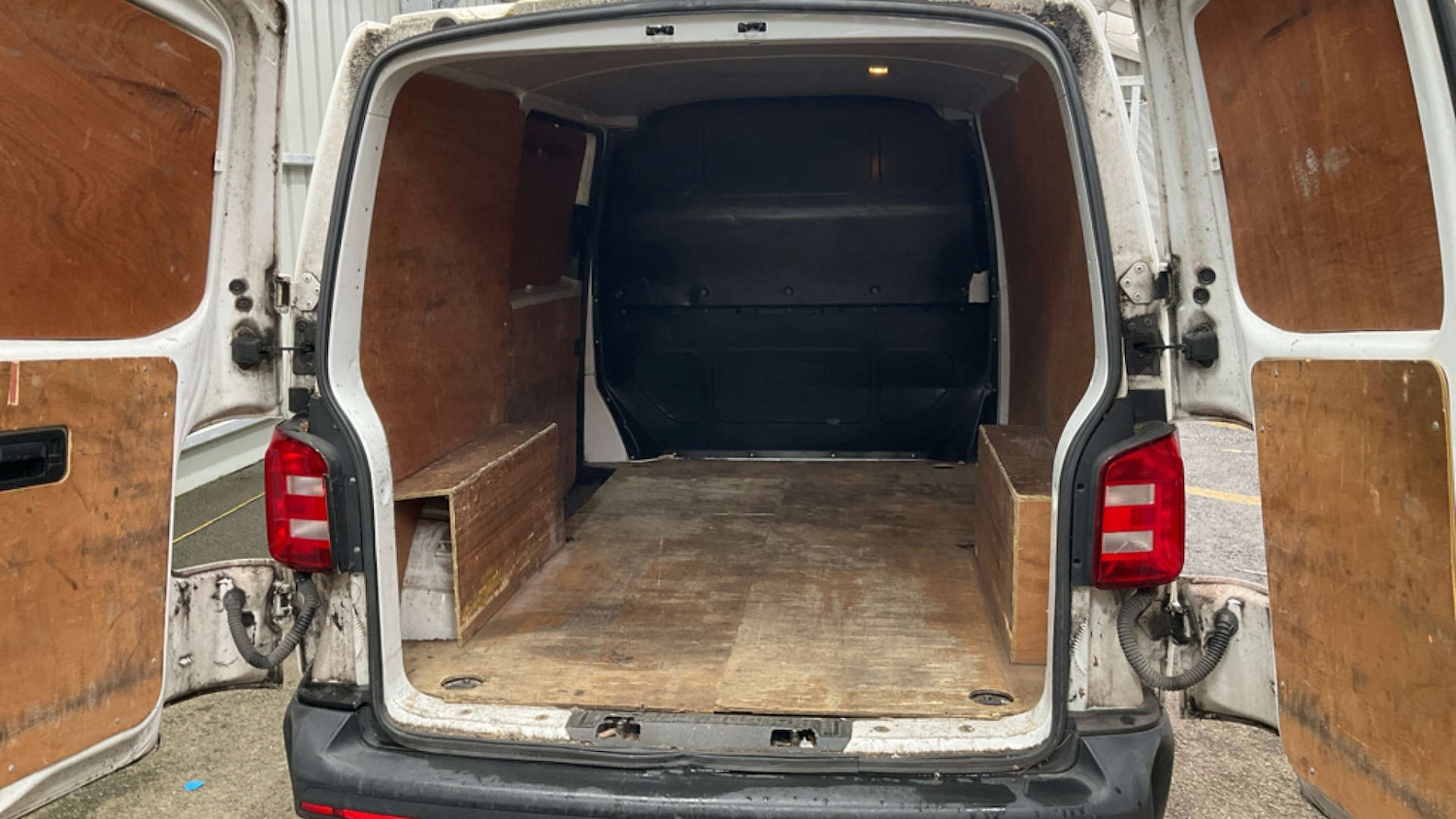 Used Volkswagen Transporter 2019 for sale - 78020624: Photo 8