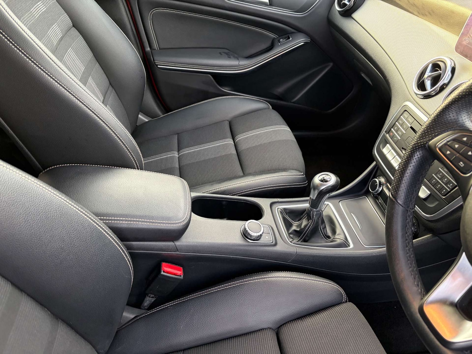 Used Mercedes-Benz GLA 2019 for sale - 76500624: Photo 35