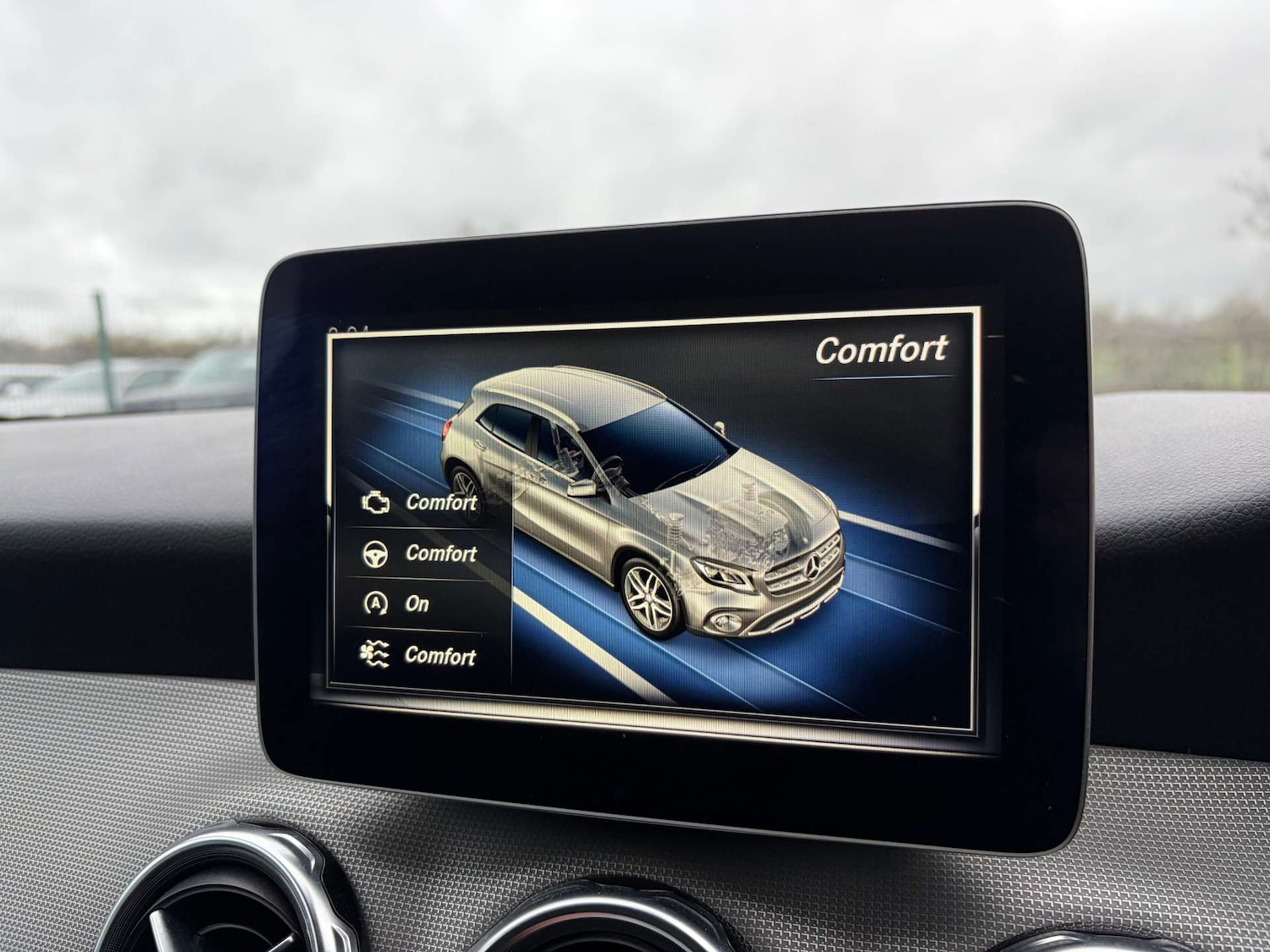 Used Mercedes-Benz GLA 2019 for sale - 76500624: Photo 49