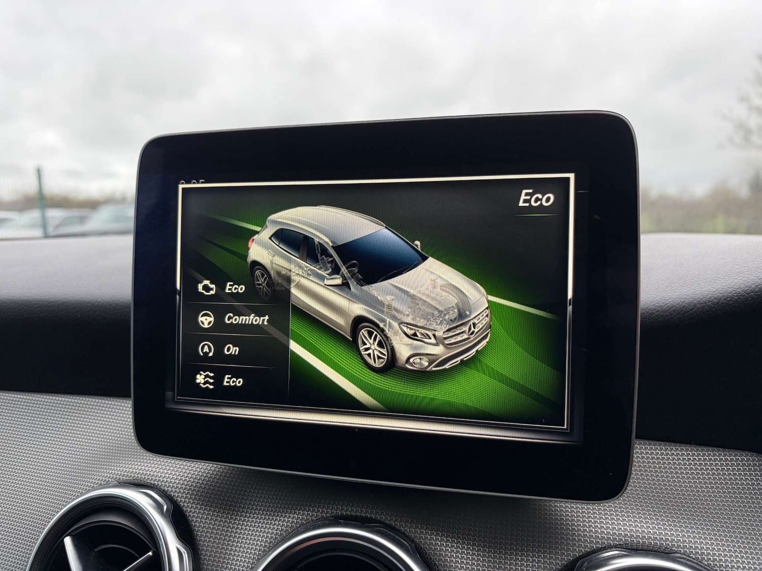 Used Mercedes-Benz GLA 2019 for sale - 76500624: Photo 52