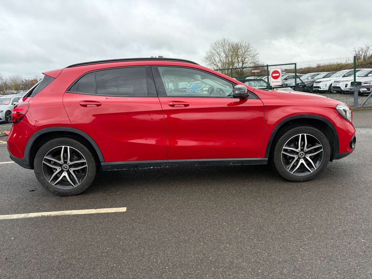Used Mercedes-Benz GLA 2019 for sale - 76500624: Photo 8