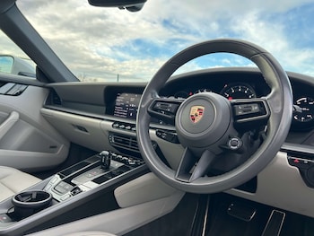 Used Porsche 911 2020 for sale - 76478999: Photo