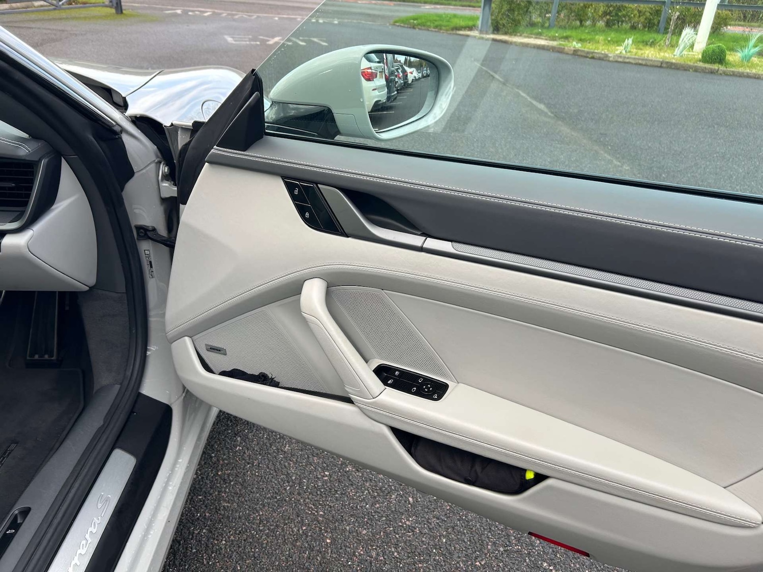 Used Porsche 911 2020 for sale - 76478999: Photo 38