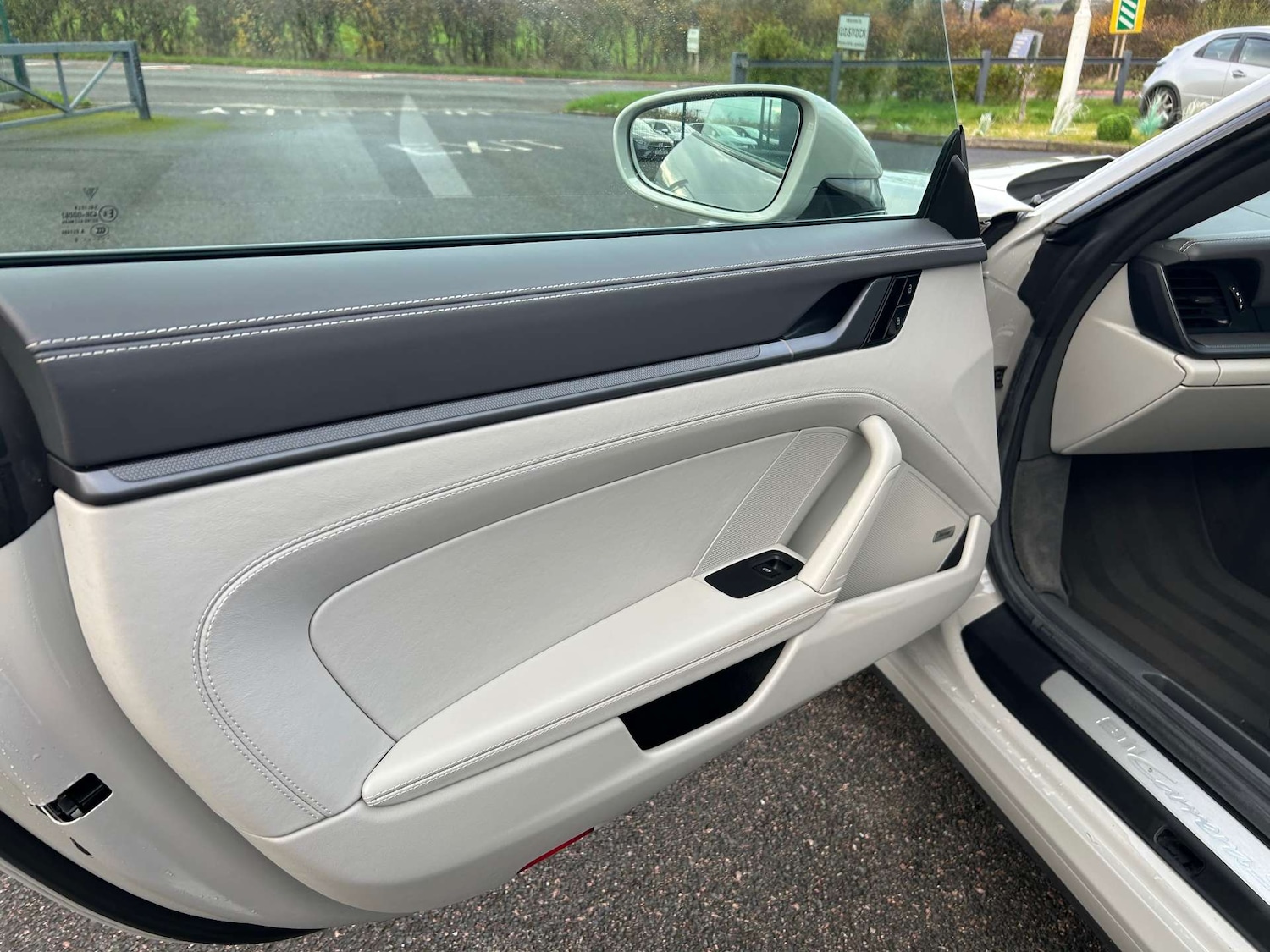 Used Porsche 911 2020 for sale - 76478999: Photo 43