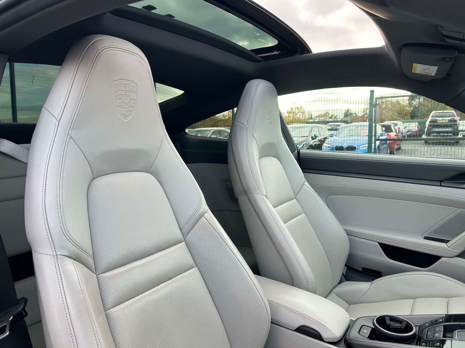 Used Porsche 911 2020 for sale - 76478999: Photo 49