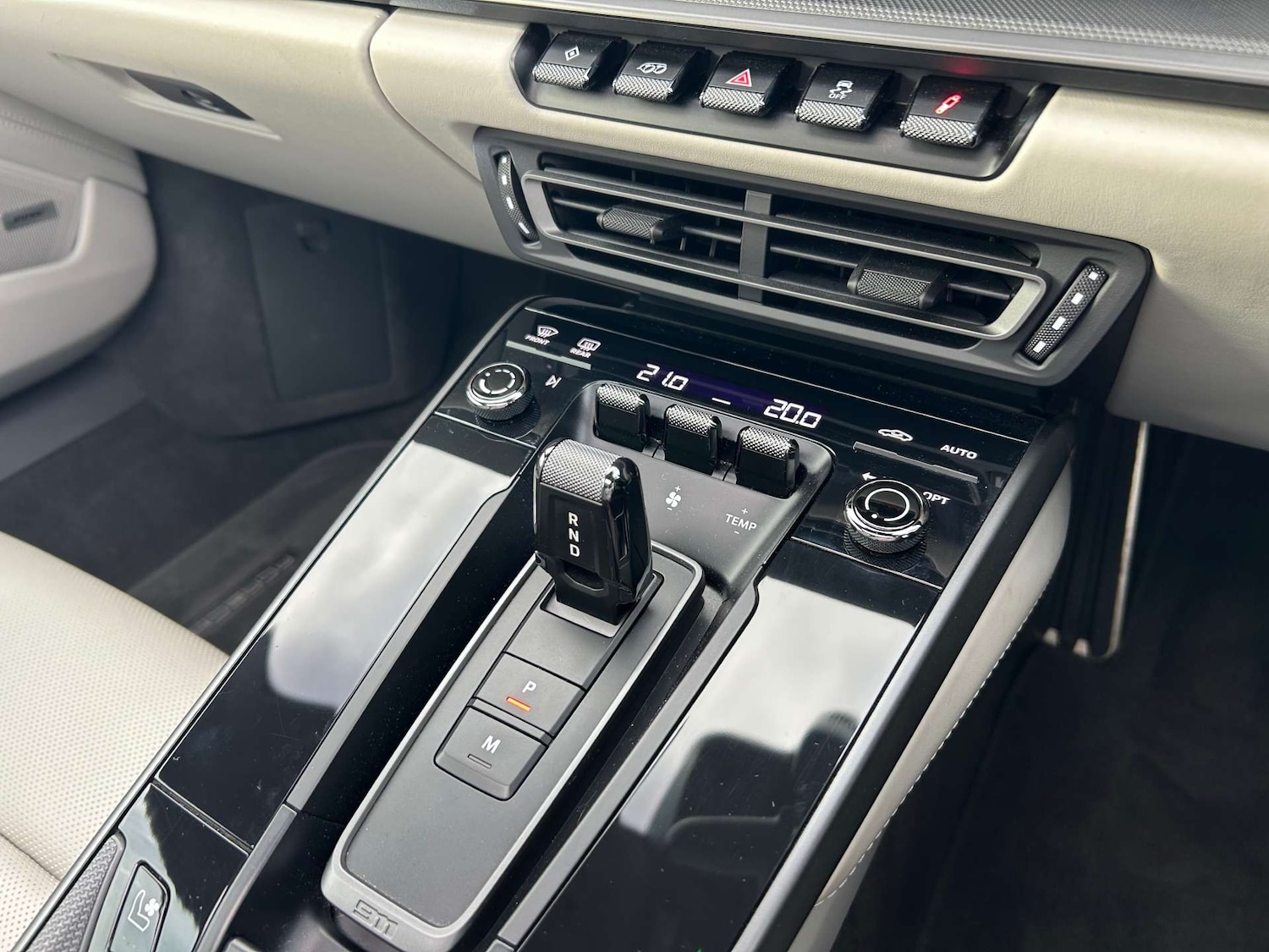 Used Porsche 911 2020 for sale - 76478999: Photo 54