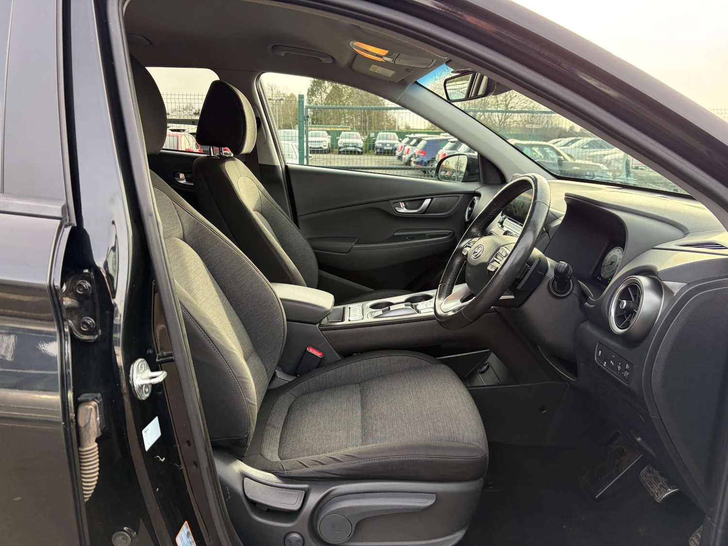 Used Hyundai KONA 2021 for sale - 77613778: Photo 37