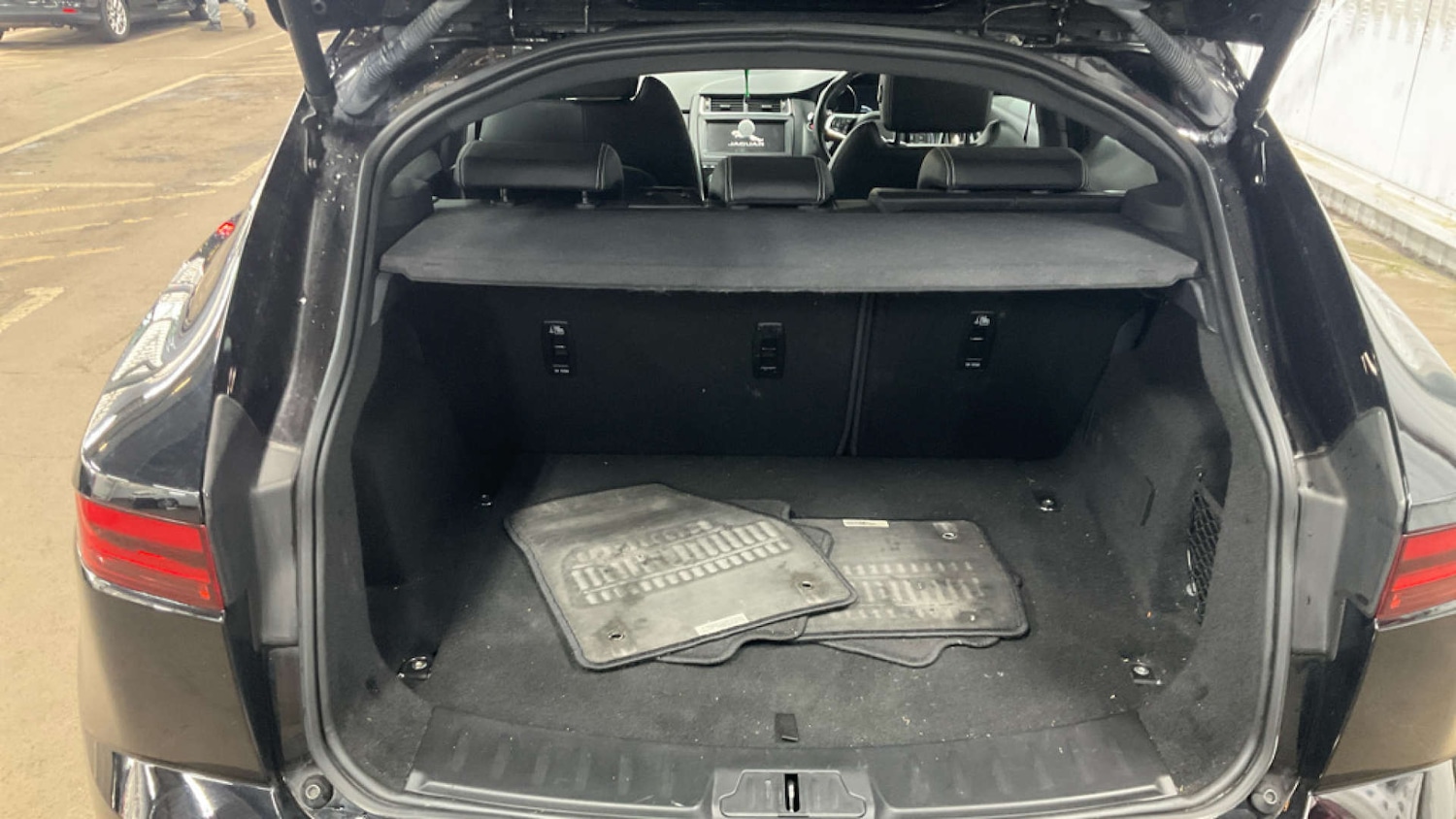 Used Jaguar E-Pace 2019 for sale - 78063306: Photo 8