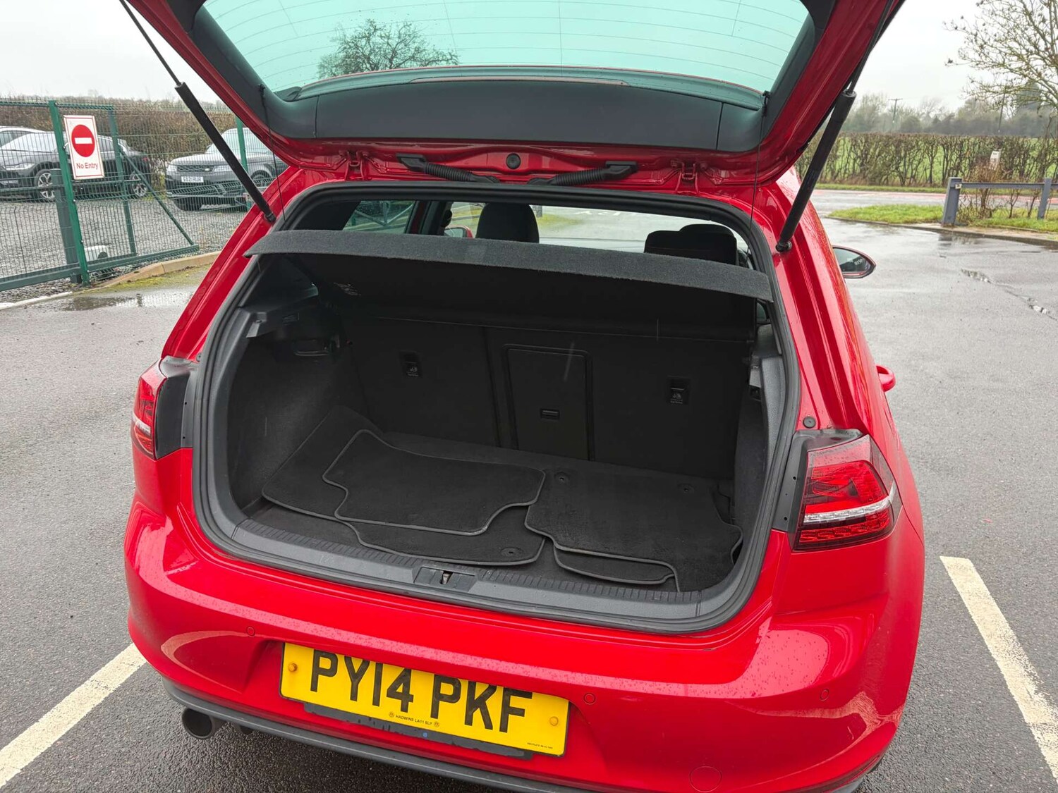 Used Volkswagen Golf 2014 for sale - 77707533: Photo 26