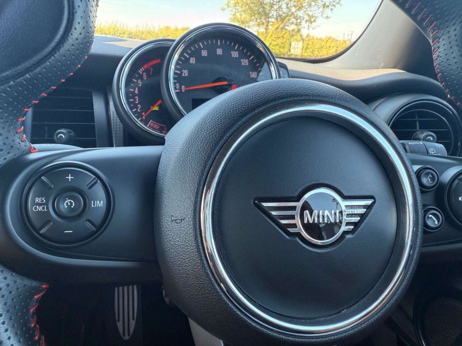Used MINI Hatch 2019 for sale - 76048836: Photo 28