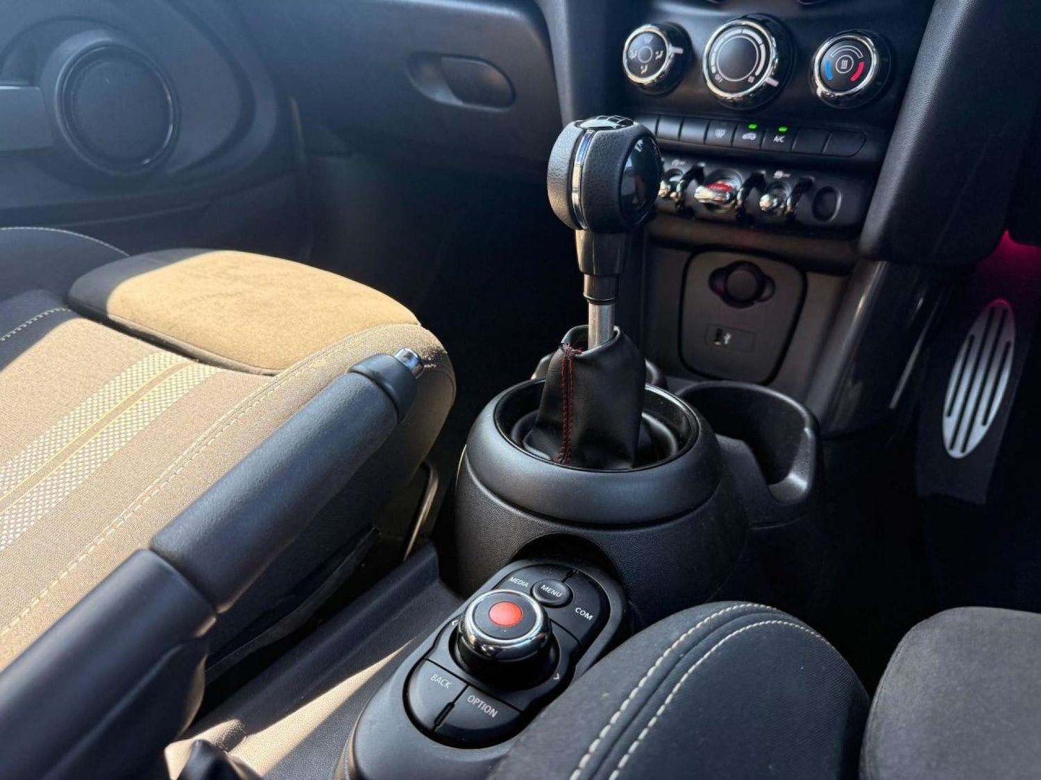 Used MINI Hatch 2019 for sale - 76048836: Photo 31