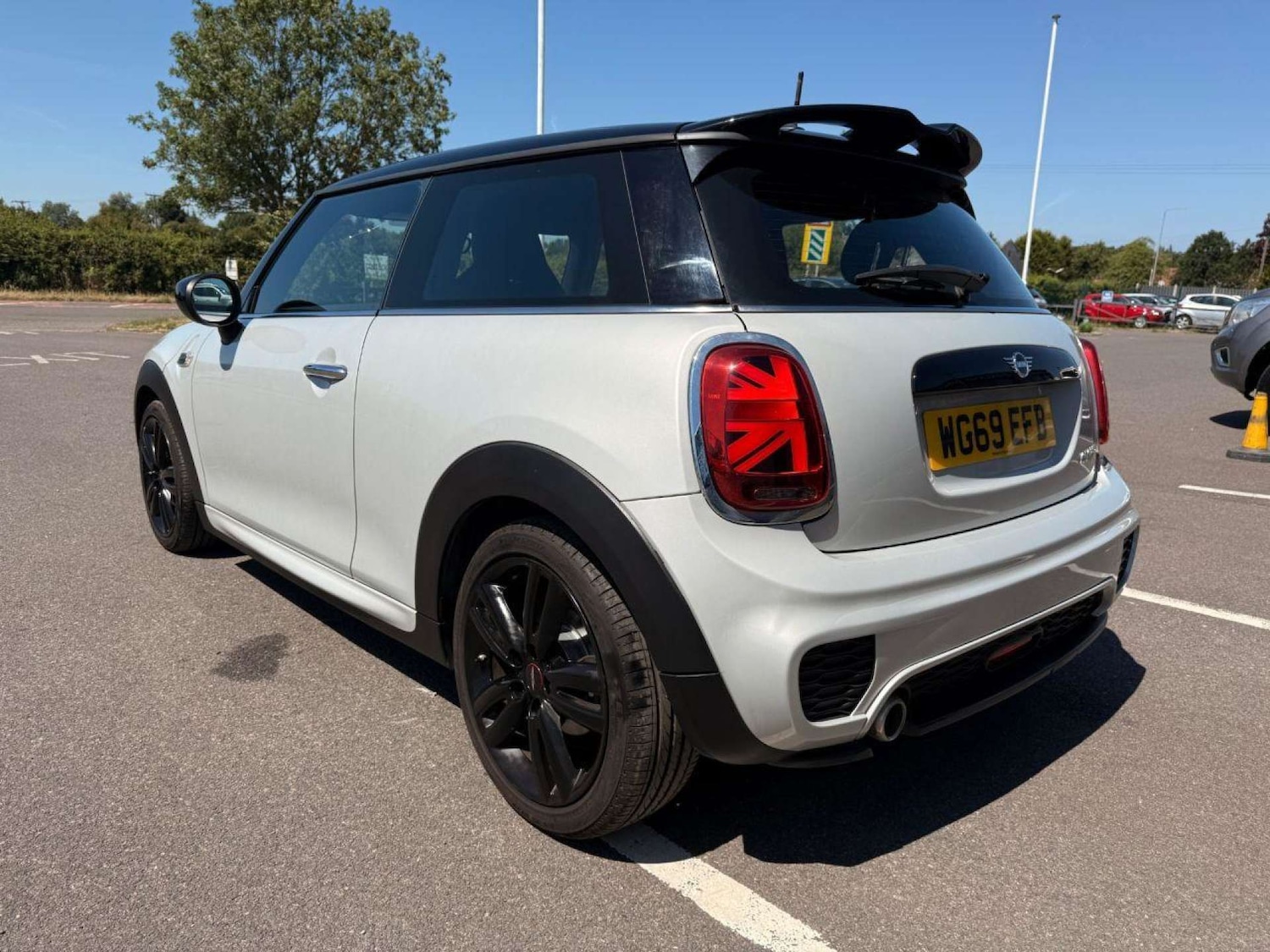 Used MINI Hatch 2019 for sale - 76048836: Photo 5