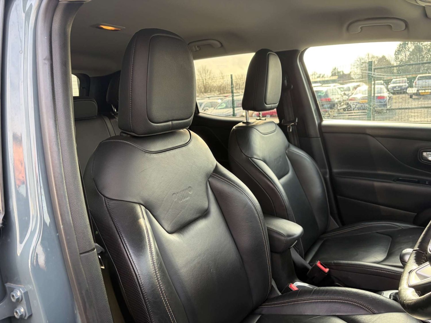 Used Jeep Renegade 2016 for sale - 77498248: Photo 37