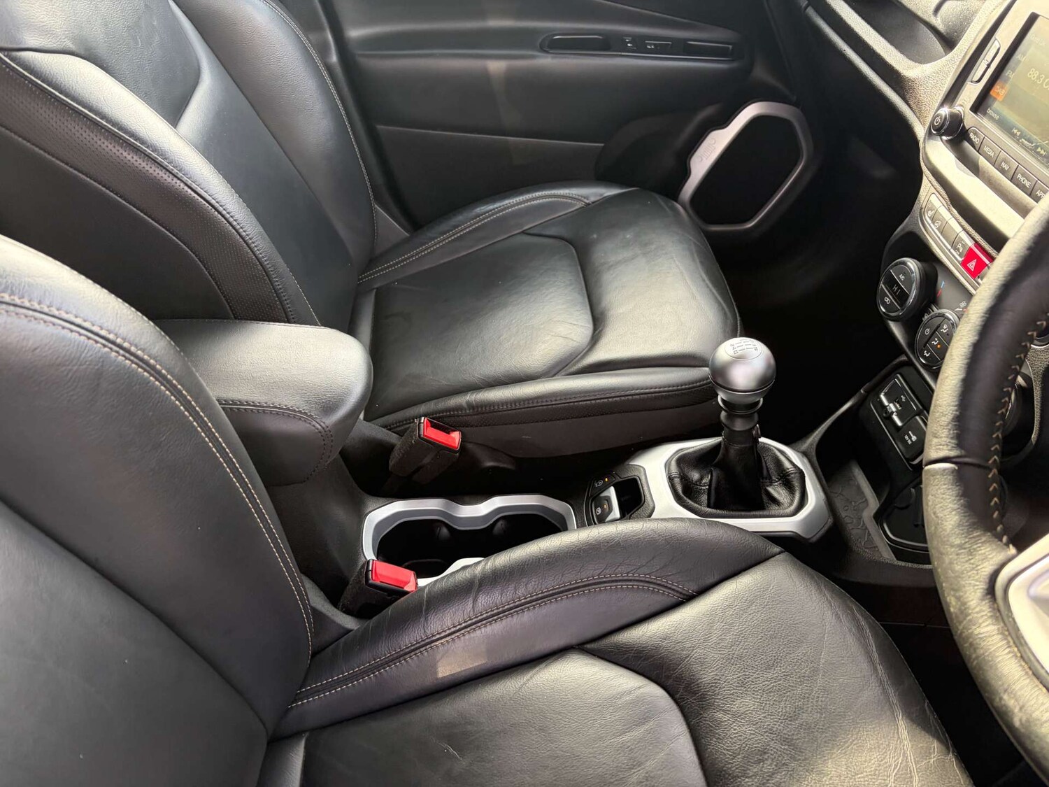 Used Jeep Renegade 2016 for sale - 77498248: Photo 43