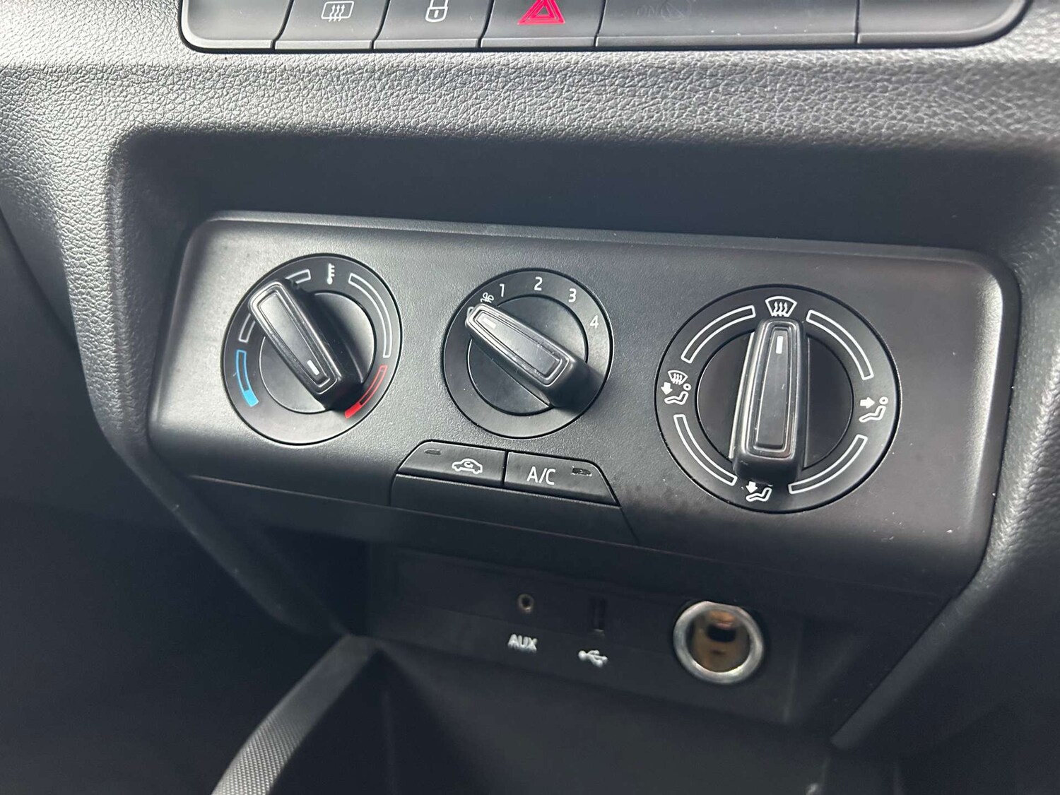 Used Skoda Fabia 2017 for sale - 76381500: Photo 42