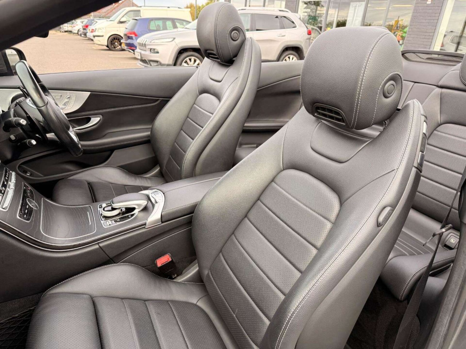 Used Mercedes-Benz C Class 2018 for sale - 76278535: Photo 12